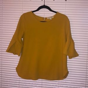 L women’s ruffled quarter length sleeve blouse